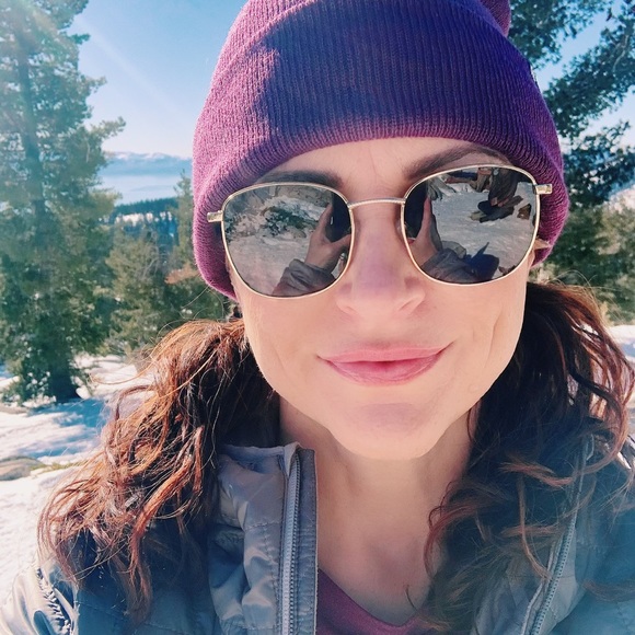 Meet your Posher, Jilly - Picture 1 of 1